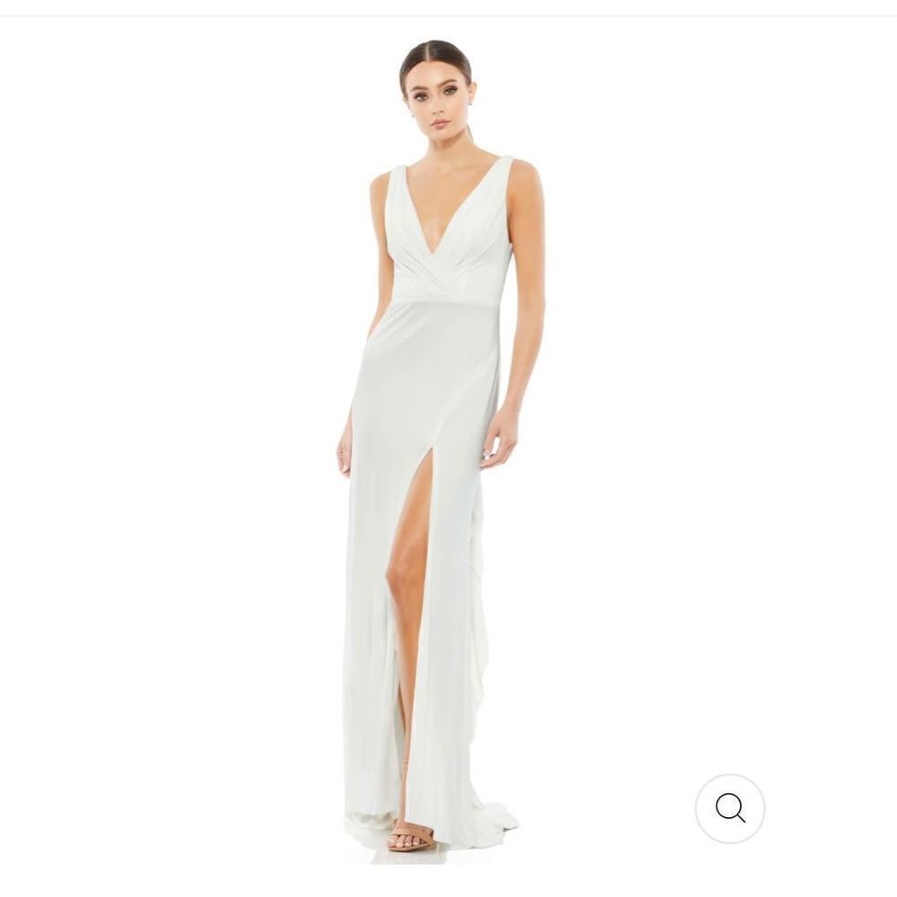 Mac‎ Duggal Sleeveless V Neck Jersey Gown